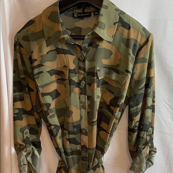 New York & Company Camouflage Romper Suit - Picture 5 of 5